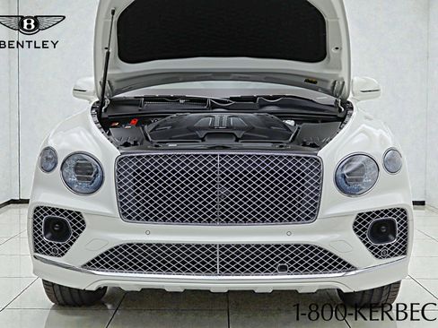 Certified 2022 Bentley Bentayga image 25