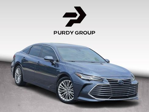 Used 2022 Toyota Avalon Limited FWD image 1