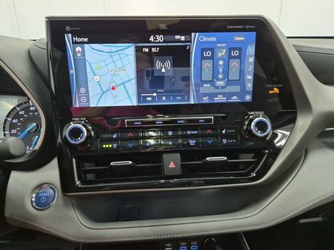 Used 2022 Toyota Highlander Limited image 20