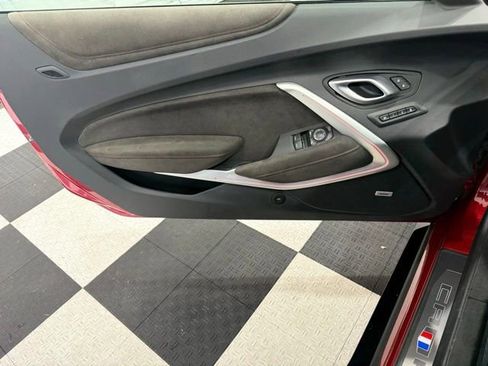 Used 2022 Chevrolet Camaro ZL1 image 14