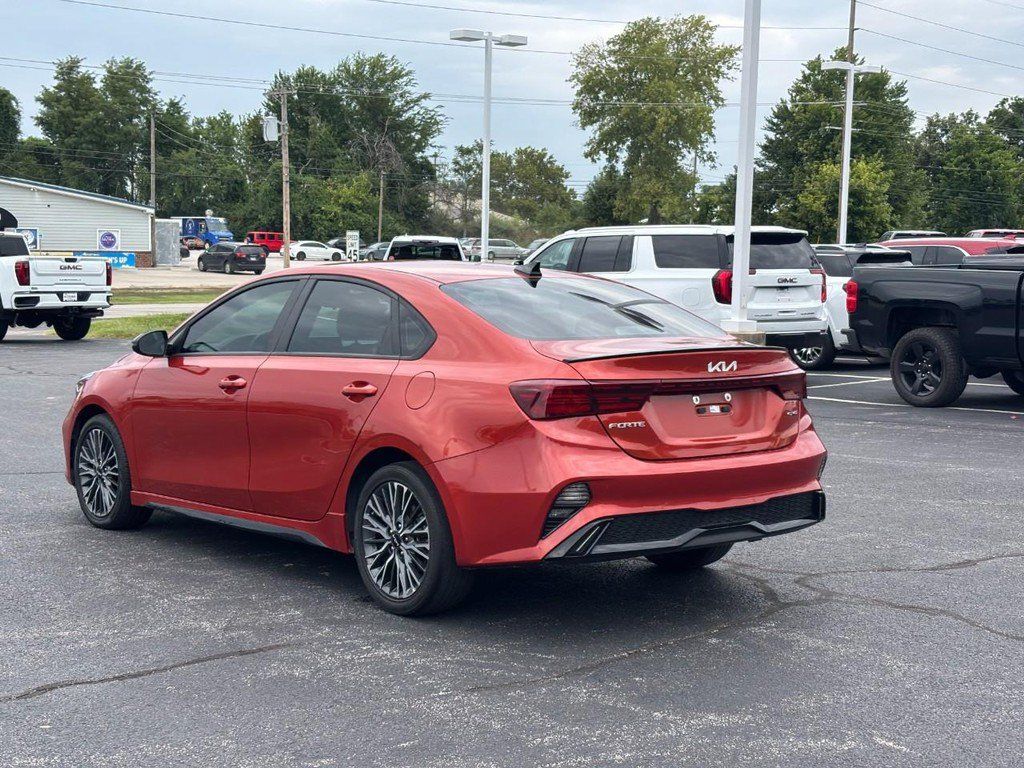 Used 2023 Kia Forte GT-Line w/ GT-Line Technology Package FWD image 5