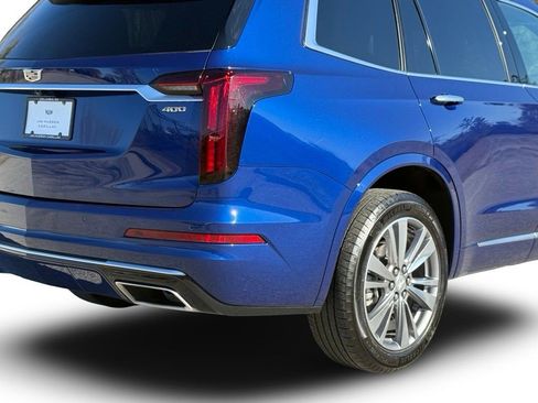 Certified 2025 Cadillac XT6 Premium Luxury image 17