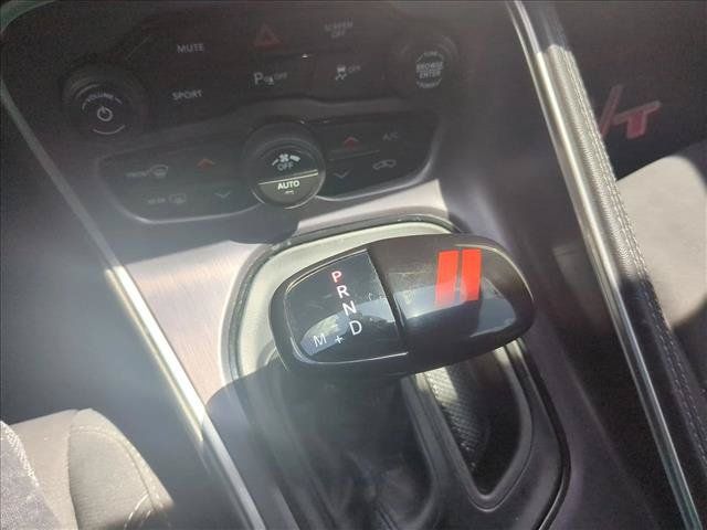 Used 2018 Dodge Challenger R/T w/ Driver Convenience Group RWD image 12