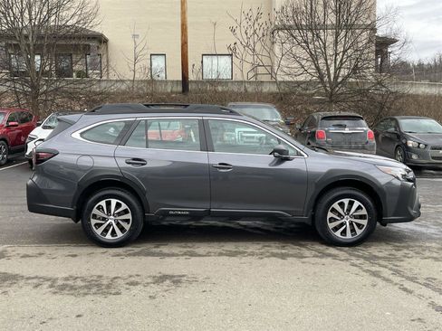 Certified 2025 Subaru Outback image 6