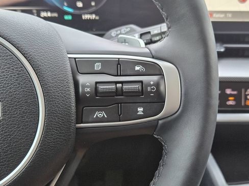Certified 2024 Kia Sportage SX Prestige AWD/4WD image 29