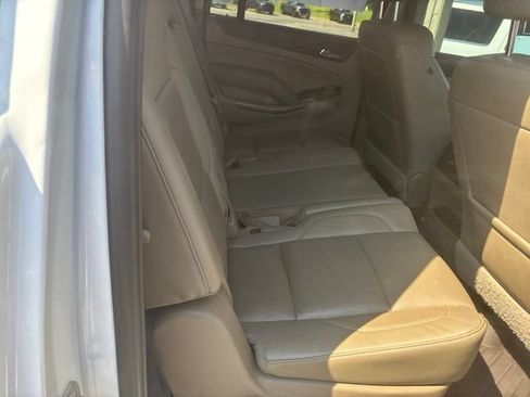 Used 2019 GMC Yukon XL SLT w/ Open Road Package RWD image 10