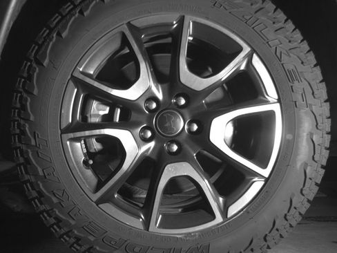 Used 2025 Jeep Compass Trailhawk image 12