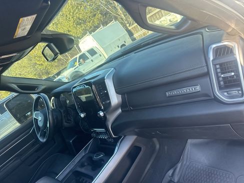 Used 2024 RAM 3500 Laramie w/ Night Edition image 24