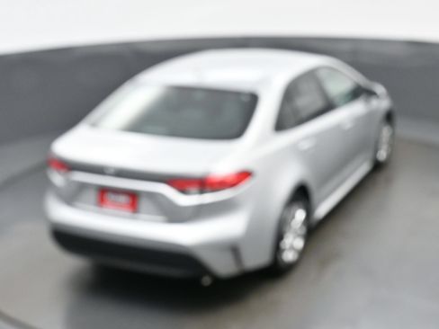 Used 2024 Toyota Corolla LE FWD image 38