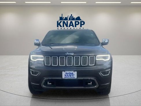 Used 2020 Jeep Grand Cherokee Overland image 2