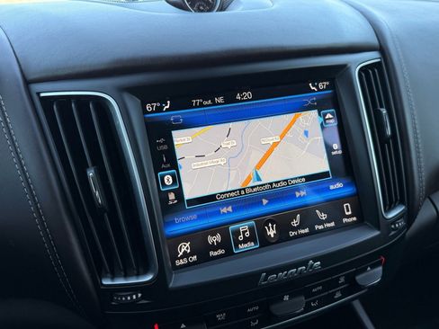 Used 2019 Maserati Levante Base image 44