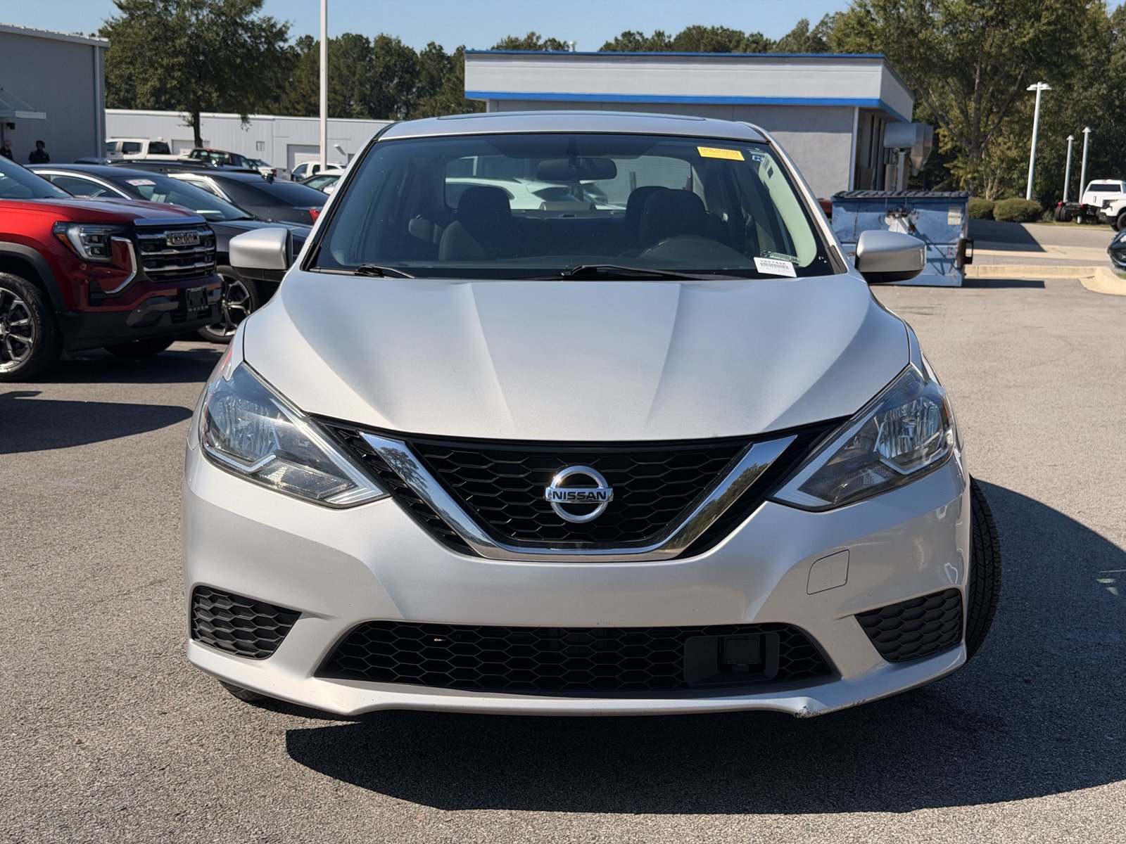 Used 2019 Nissan Sentra SV w/ Special Edition Package FWD image 6