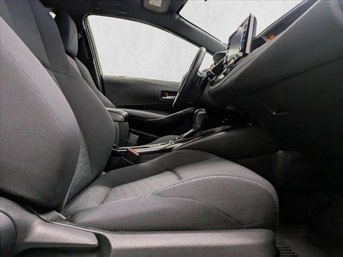 Used 2021 Toyota Corolla SE image 19