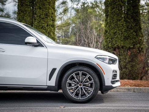 Used 2019 BMW X5 xDrive40i w/ Parking Assistance Package image 14