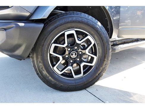 Used 2022 Ford Bronco Outer Banks image 30
