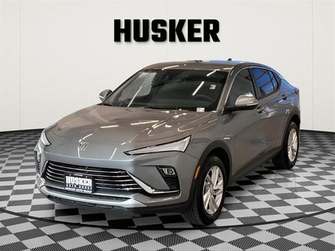 Used 2025 Buick Envista Preferred image 4