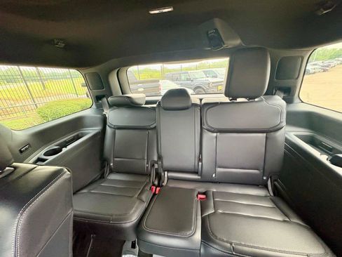 New 2026 Ford Expedition Platinum w/ Stealth Appearance Package AWD/4WD image 12