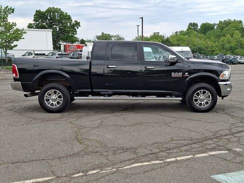 Used 2018 RAM 2500 Laramie AWD/4WD image 10