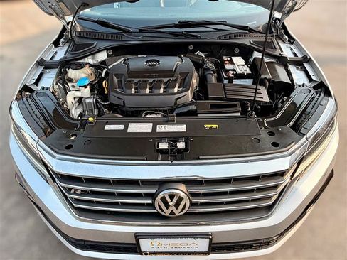 Used 2020 Volkswagen Passat 2.0T R-Line FWD image 25