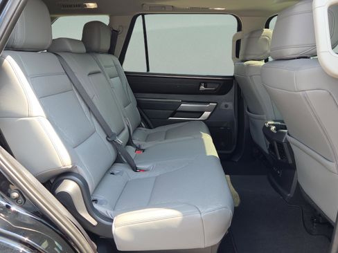 Certified 2024 Toyota Sequoia SR5 image 26