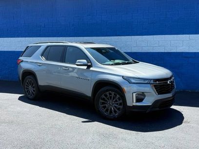 Used 2023 Chevrolet Traverse RS w/ LPO, Floor Liner Package