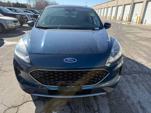 Used 2020 Ford Escape SE image 8