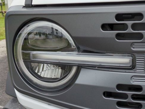 New 2025 Ford Bronco Badlands image 10