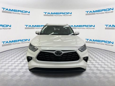 Used 2020 Toyota Highlander XLE image 8