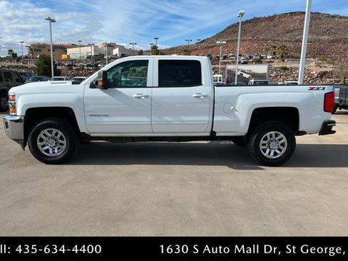 Used 2019 Chevrolet Silverado 2500 LT image 2