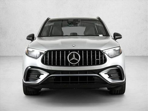 Used 2024 Mercedes-Benz GLC 43 AMG 4MATIC image 2