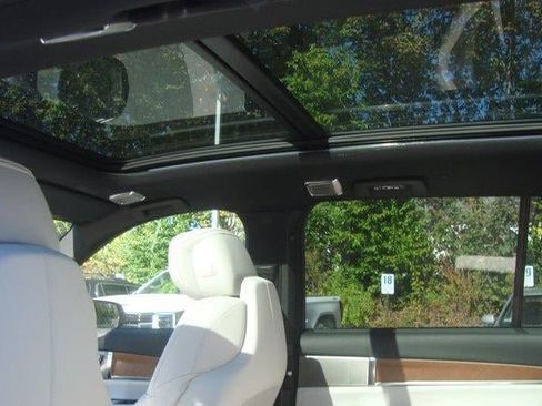 New 2026 Cadillac Vistiq Luxury image 19