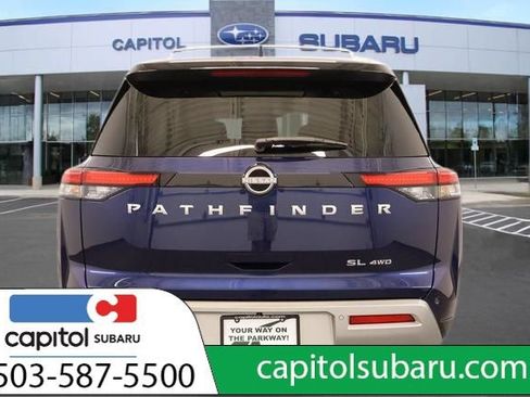 Used 2025 Nissan Pathfinder SL w/ SL Premium Package AWD/4WD image 5
