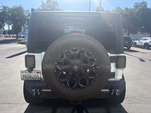 Used 2017 Jeep Wrangler Sport w/ Quick Order Package 24S AWD/4WD image 6