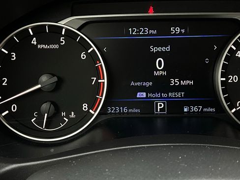 Used 2025 Nissan Altima 2.5 SV image 37