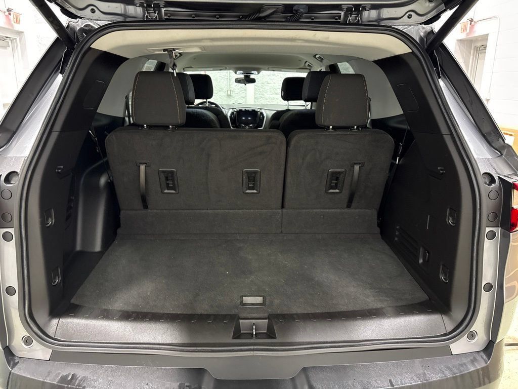 Used 2020 Chevrolet Traverse LT AWD/4WD image 37