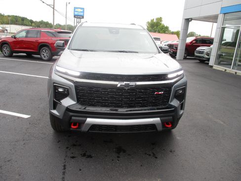 New 2026 Chevrolet Traverse Z71 w/ Driver Confidence Package image 8