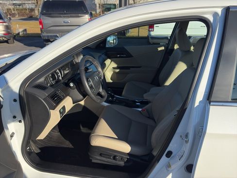 Used 2014 Honda Accord EX-L image 12