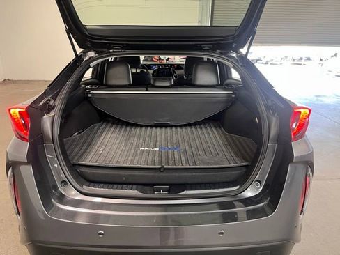 Used 2022 Toyota Prius Prime Limited image 16