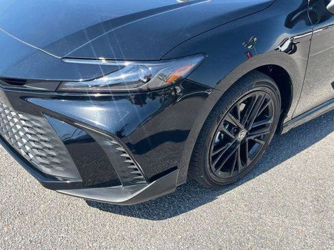 Certified 2025 Toyota Camry SE FWD image 9