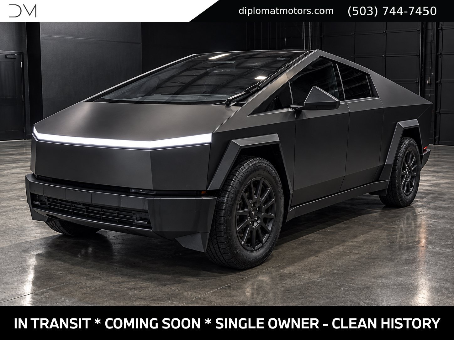 Used 2025 Tesla Cybertruck AWD Crew Cab image 1