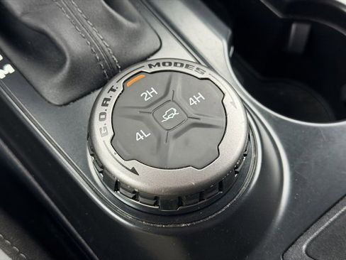 Used 2024 Ford Bronco Black Diamond image 16