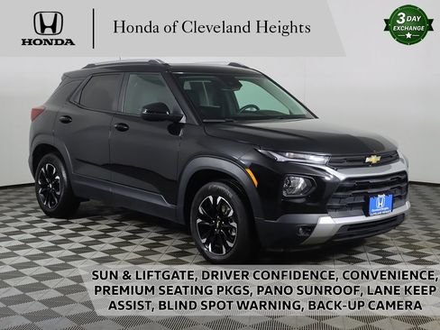 Used 2022 Chevrolet TrailBlazer LT w/ Sun and Liftgate Package image 1