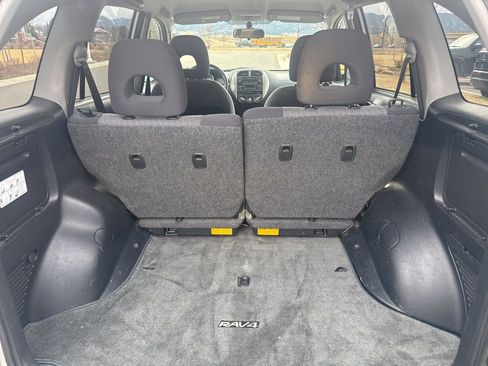 Used 2005 Toyota RAV4 2WD image 15