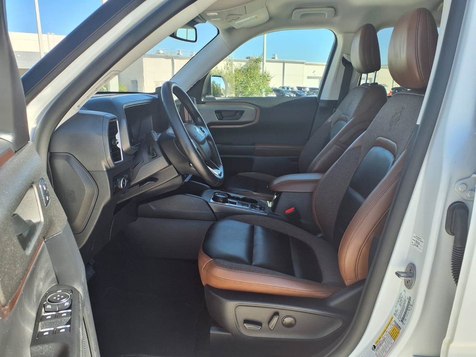Used 2025 Ford Bronco Sport Outer Banks w/ Outer Banks Tech Package+ AWD/4WD image 23