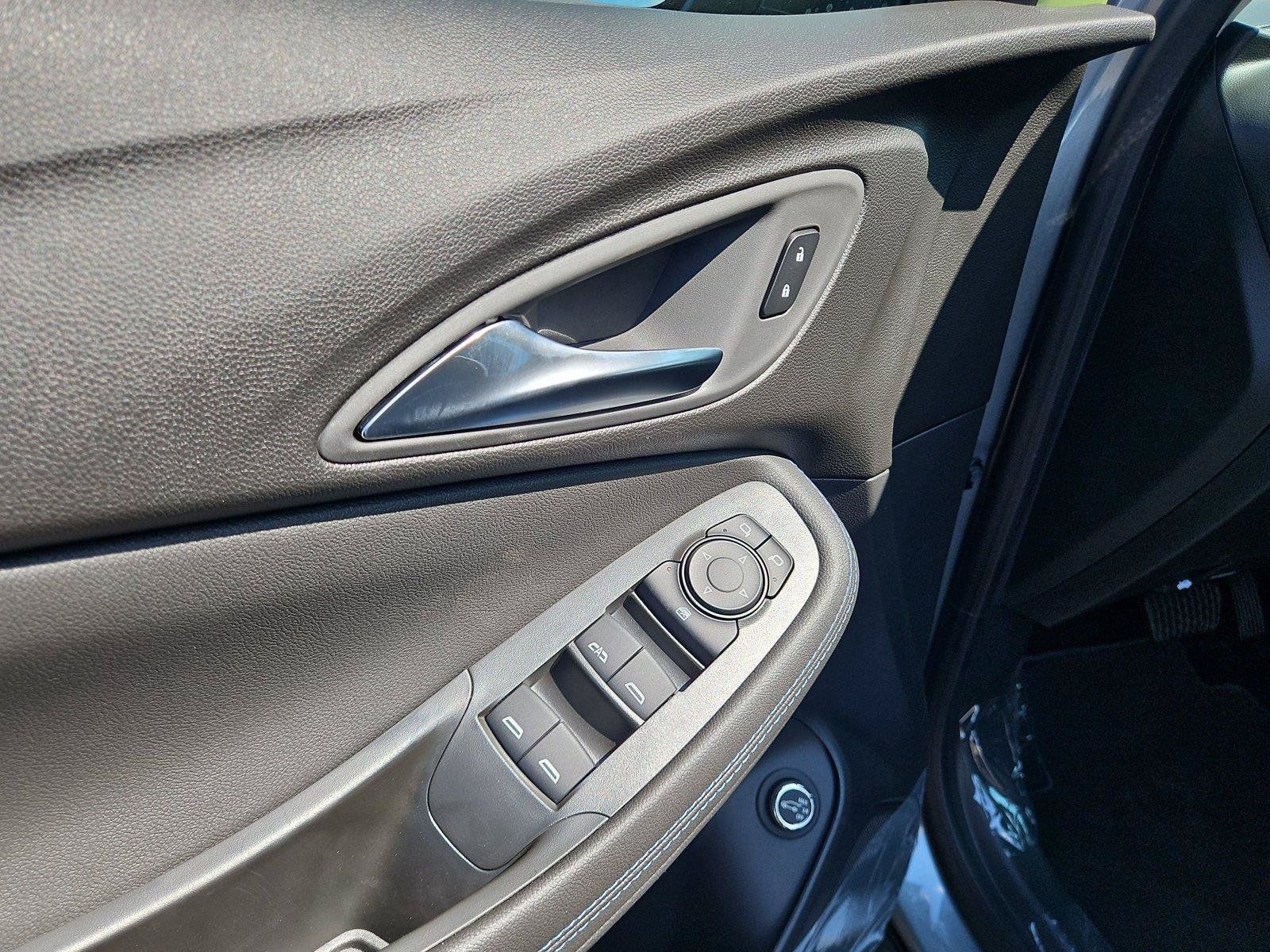 New 2026 Buick Encore GX Sport Touring w/ Comfort Package AWD/4WD image 18
