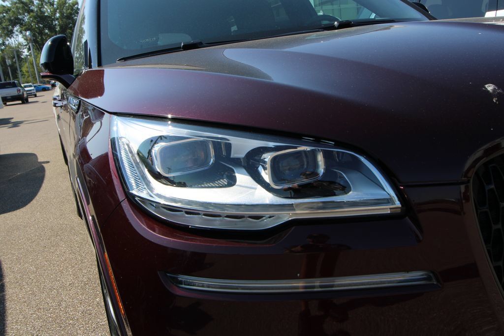 Used 2022 Lincoln Aviator Reserve w/ Equipment Group 201A AWD/4WD image 12