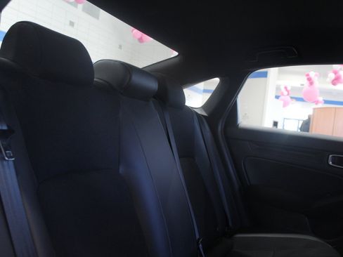 Used 2023 Honda Civic Sport image 36