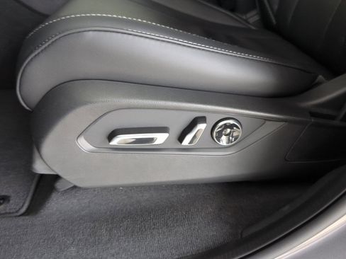 Certified 2026 Acura MDX w/ Technology Package image 13