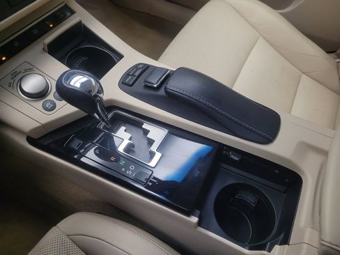 Used 2014 Lexus ES 300h image 26