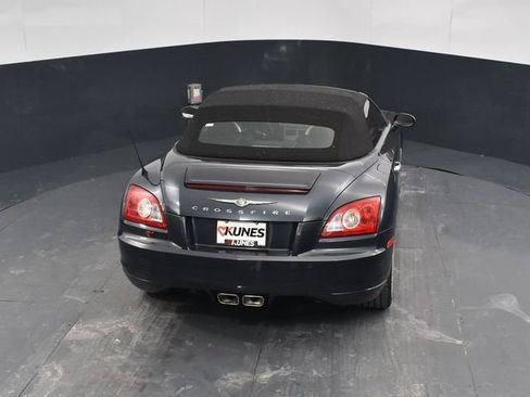 Used 2008 Chrysler Crossfire Limited image 35